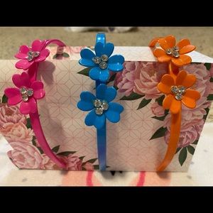 Cute hair bands with flowers